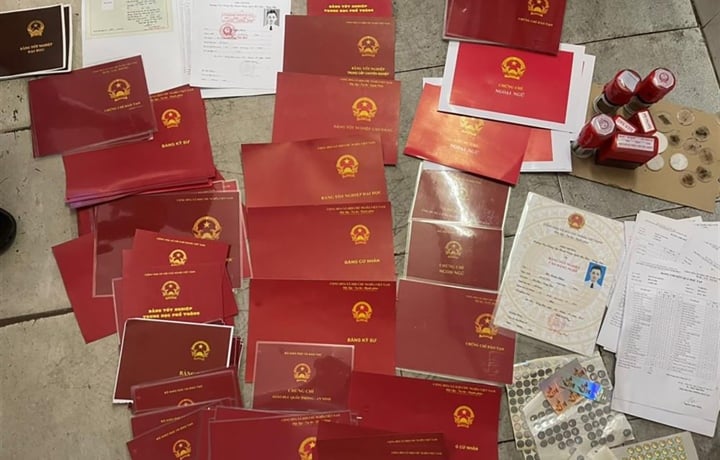 Làm Con Dấu Giả Cách Tạo Ra Một Con Dấu Chất Lượng